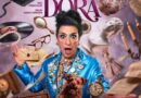 Grace Gianoukas estreia “Dora”, comédia inédita de Thereza Falcão, no Teatro dos Quatro