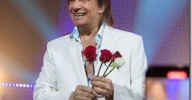 Roberto Carlos no Qualistage: Show de 15 de agosto esgotado e apresentação extra confirmada para 16 de agosto