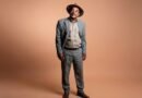 Teatro Rival Petrobras recebe Carlos DaFé e Banda Malandro Dengoso